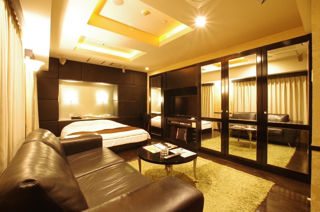Blue Hotel Octa (Adults Only) Сапоро Екстериор снимка