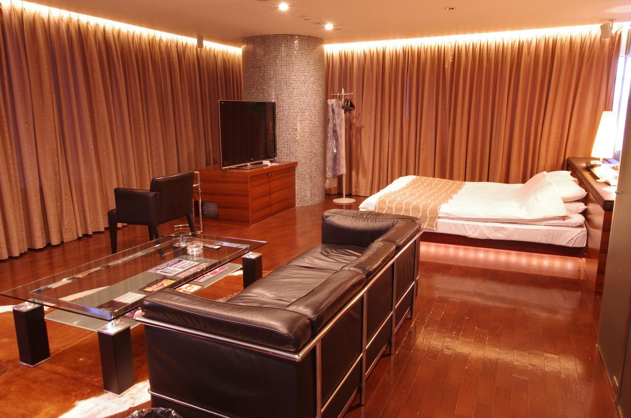 Blue Hotel Octa (Adults Only) Сапоро Екстериор снимка