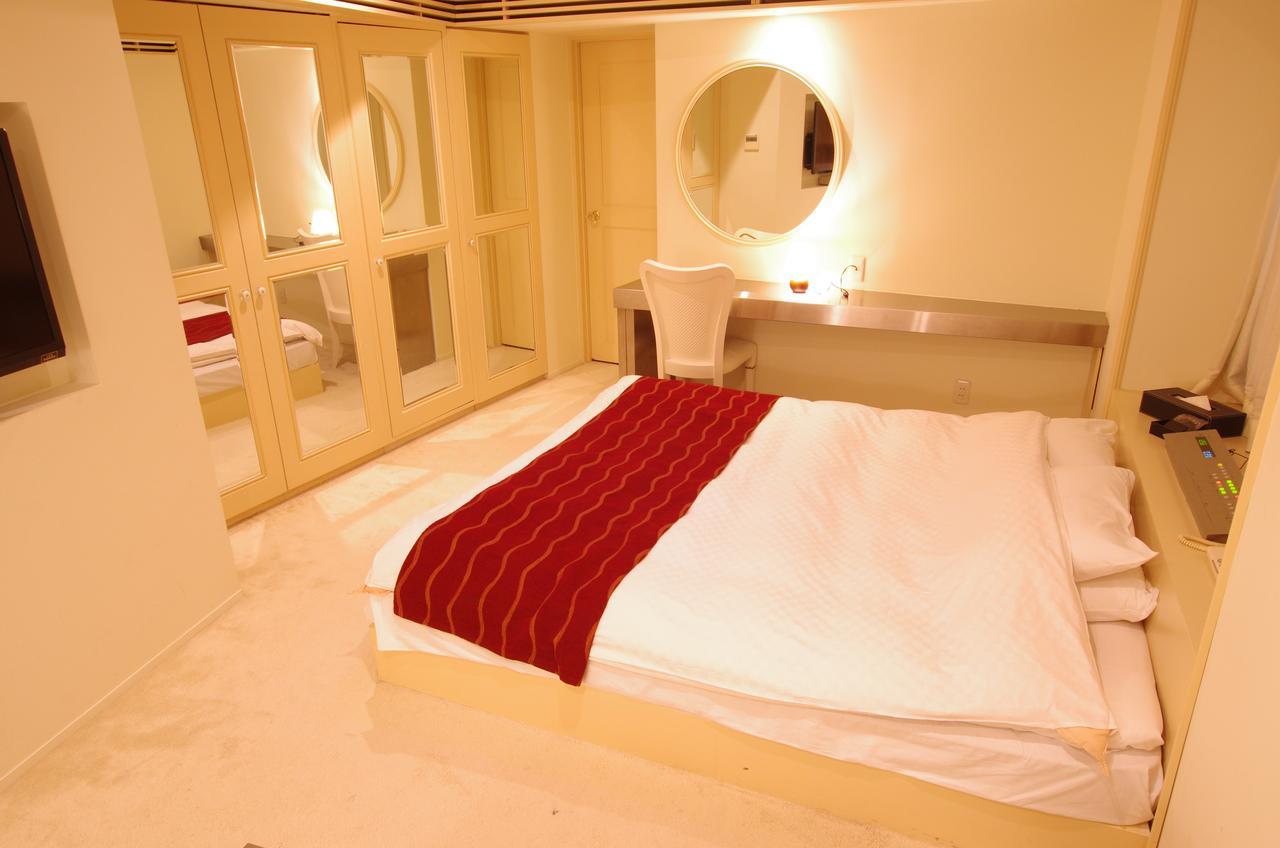 Blue Hotel Octa (Adults Only) Сапоро Екстериор снимка
