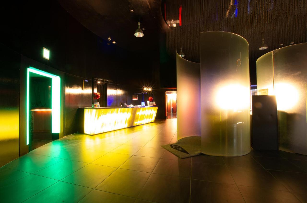 Blue Hotel Octa (Adults Only) Сапоро Екстериор снимка